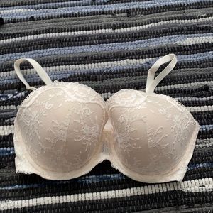 NWOT VS Dream Angels Bra